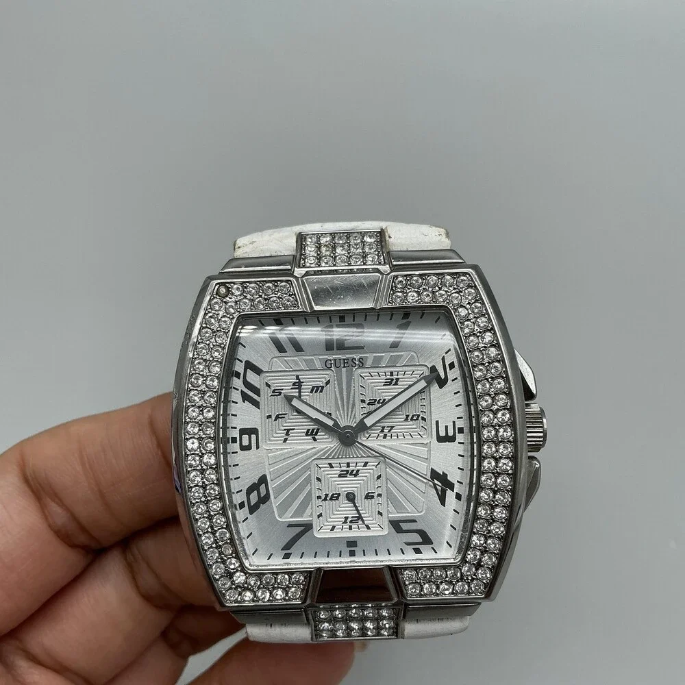 Guess U12519L2 Mens Watch 43mm Silver Tone Crystals Day Date Leather New Battery